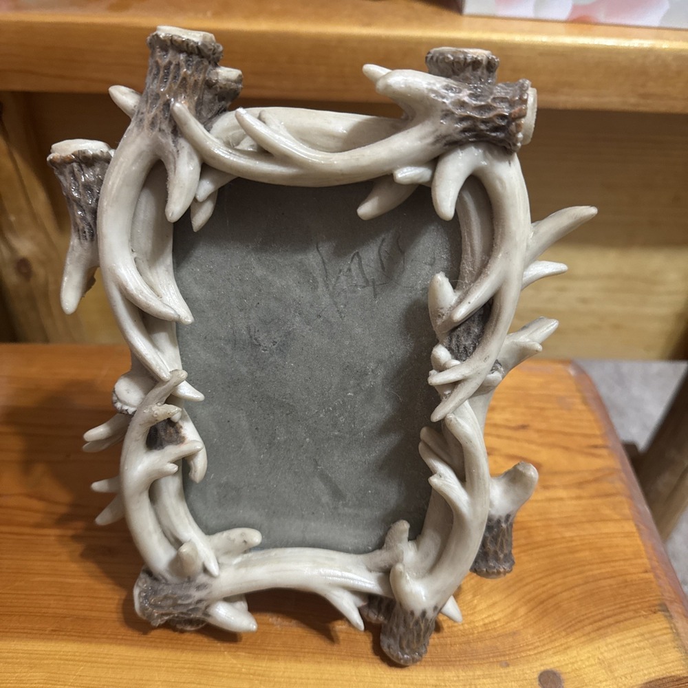 River's Edge Picture Frame Antler Hunting 8x7 Faux Antlers